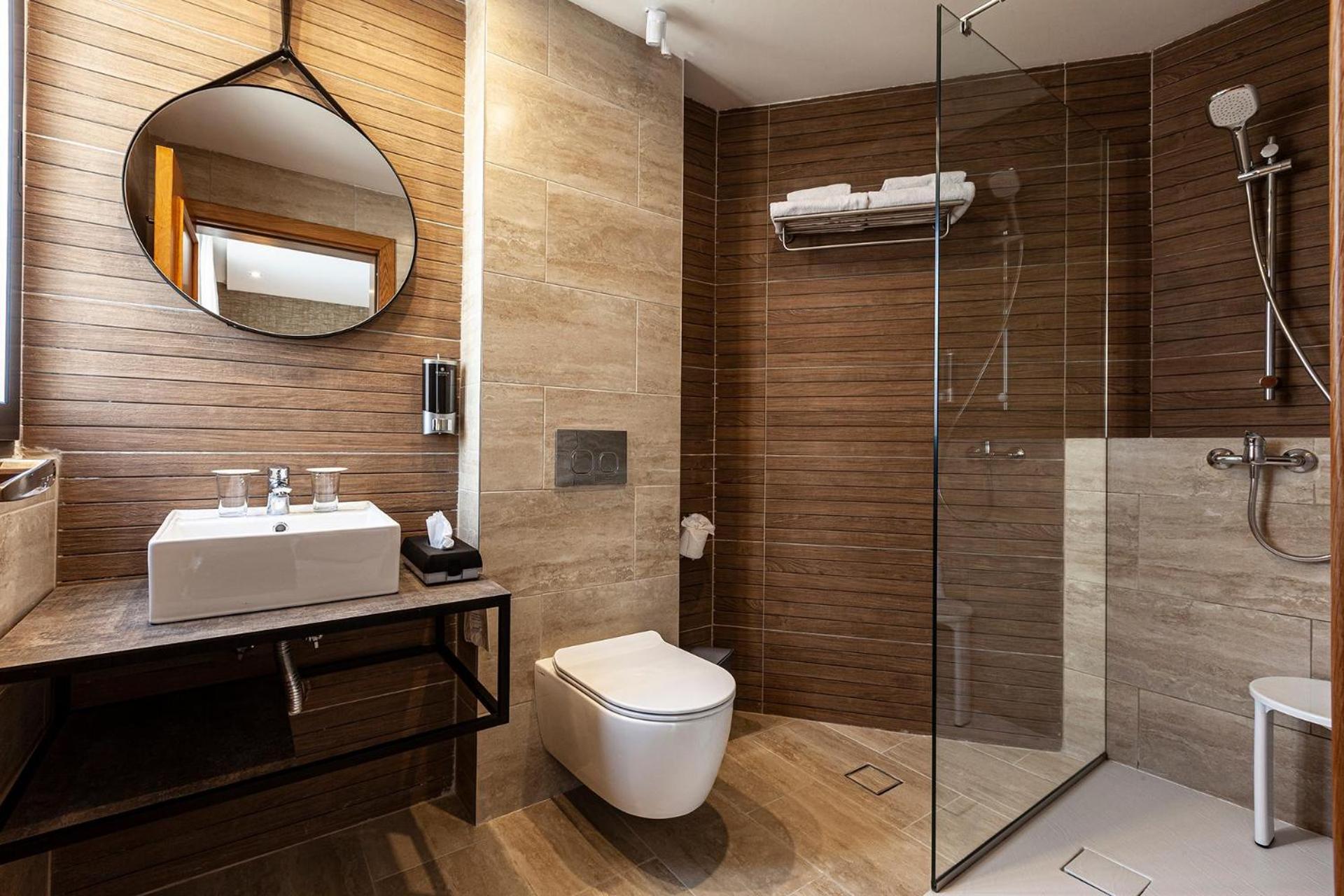 Standard Twin Room,1531428280:JPEG